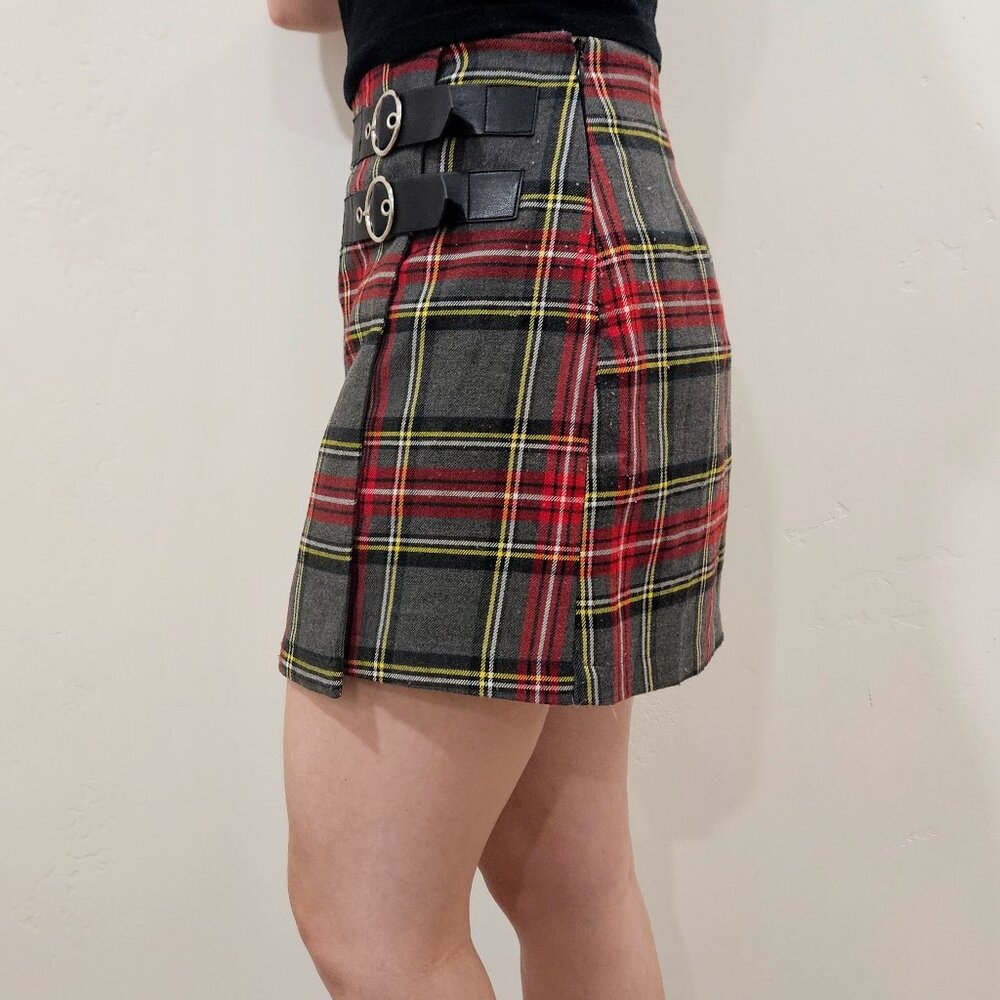 Gray Plaid Mini Skirt - Picture 4 of 8